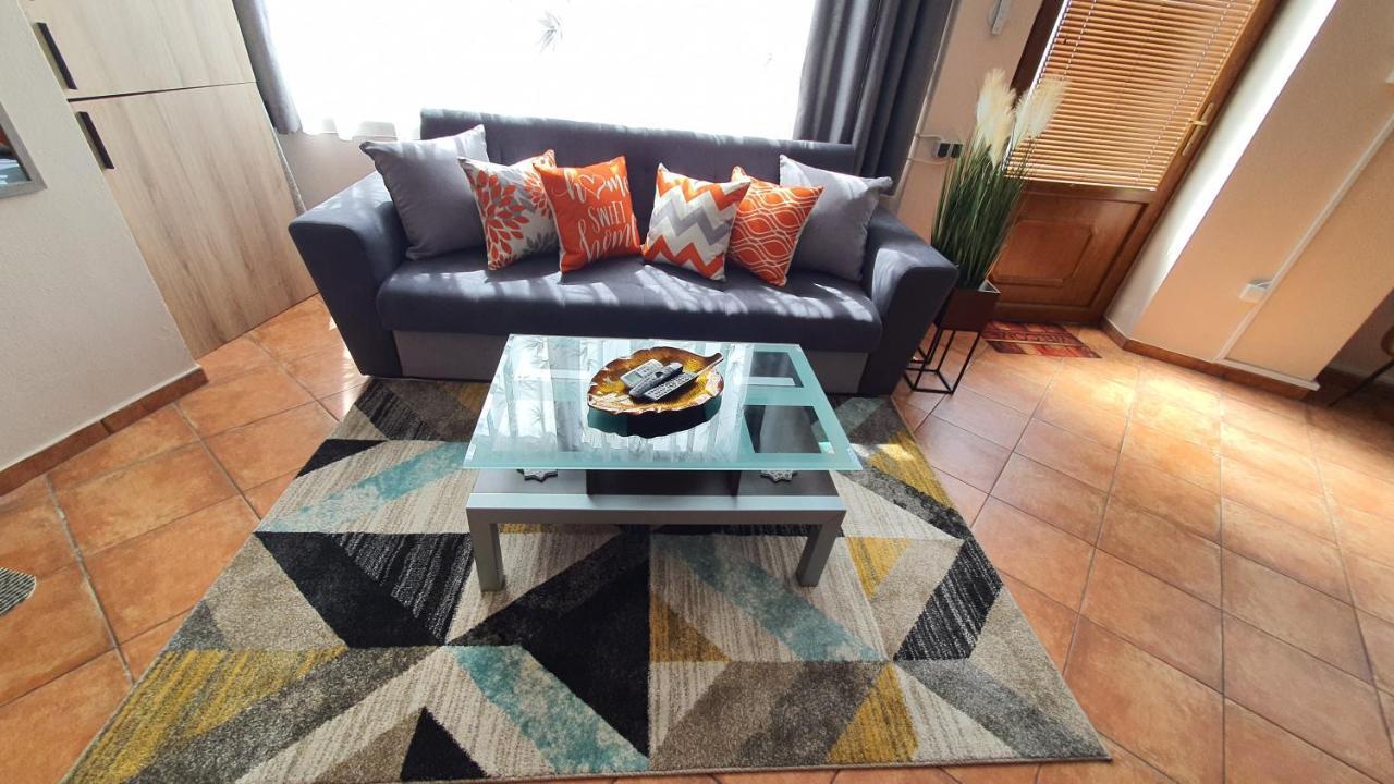 Apartment Art Center